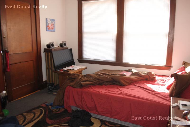 23 Moraine St, Jamaica Plain