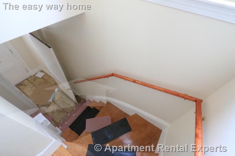 14 Bay State Ave, Davis Square