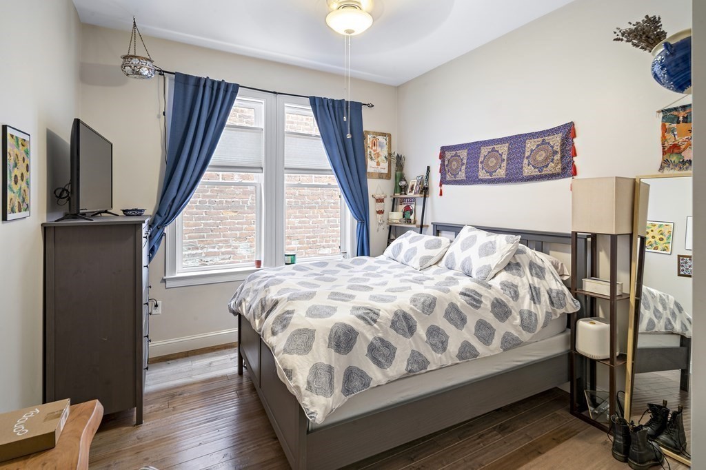 91 Chelsea St, East Boston