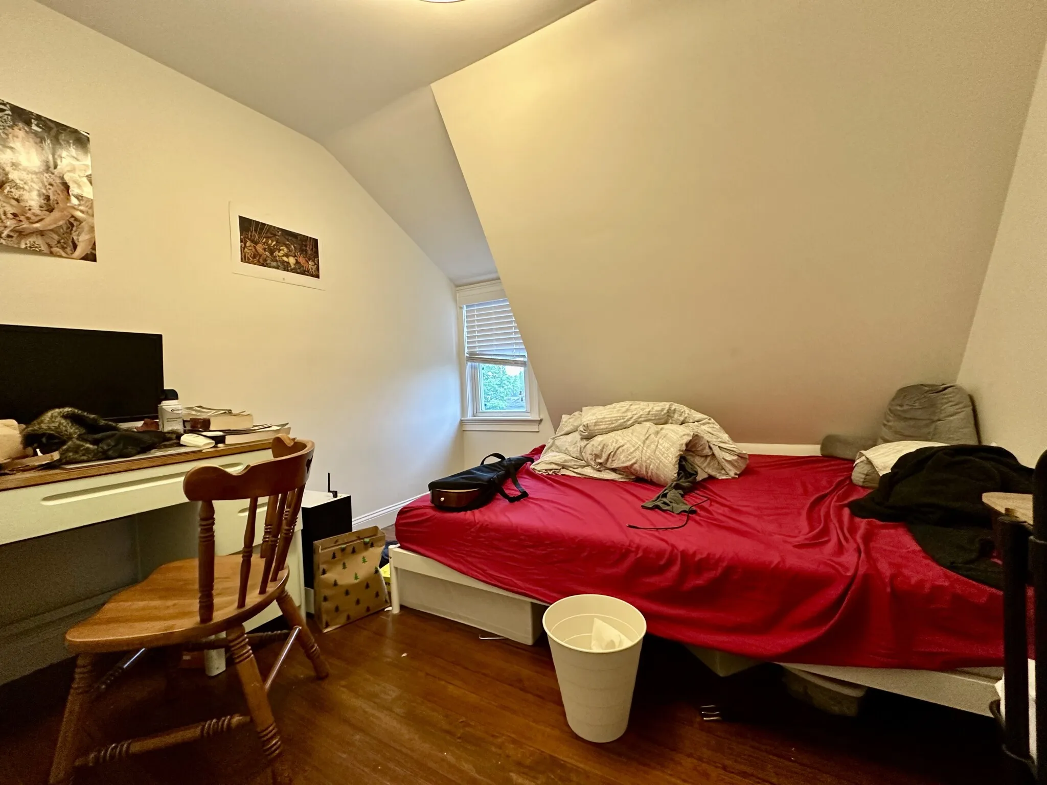 19-21 Bellevue St, Banks Square