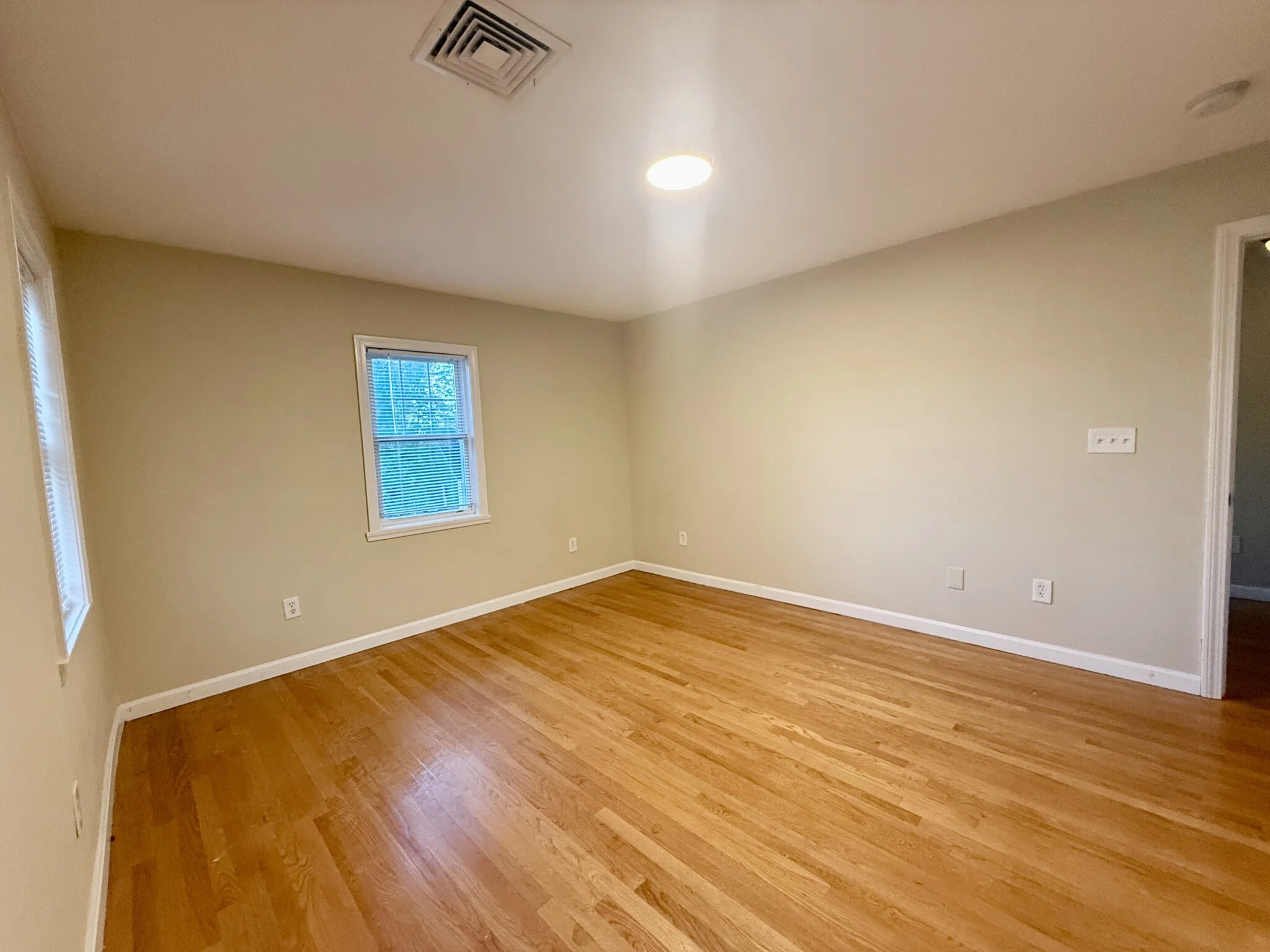 8 Brandley Rd, Watertown