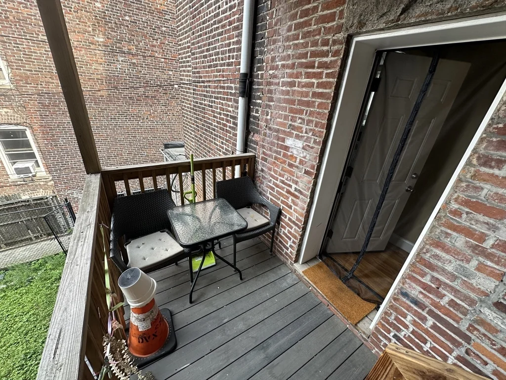 28 Chelsea St, East Boston