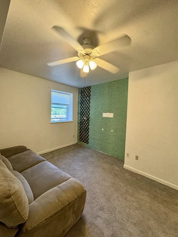 31 Dennison Ave, Framingham