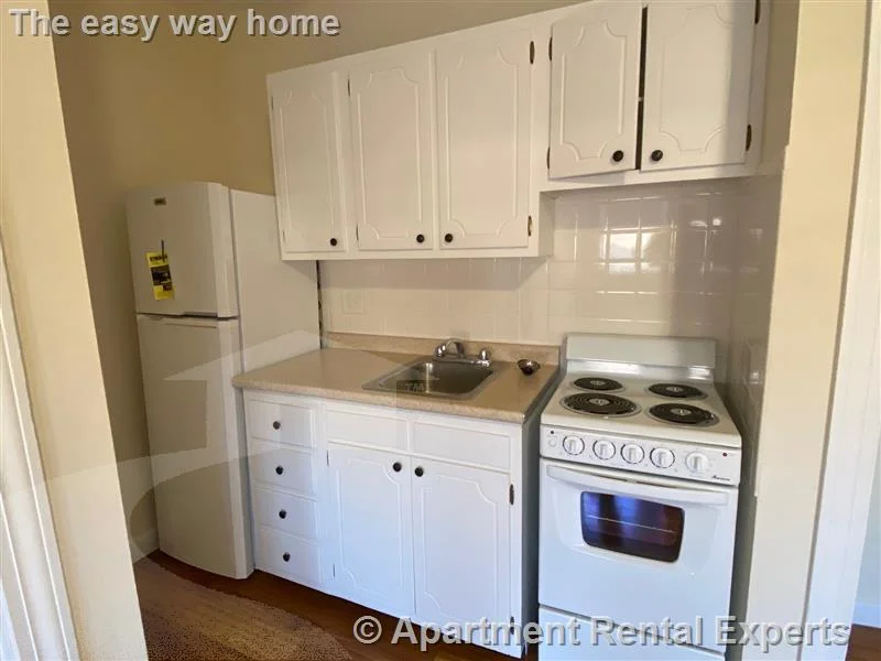 176 N Beacon St, Brighton