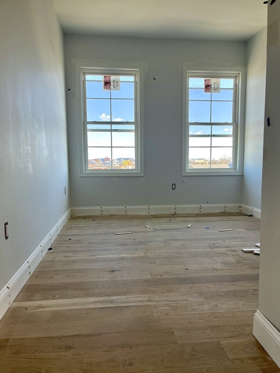 36 Regent St, Roxbury