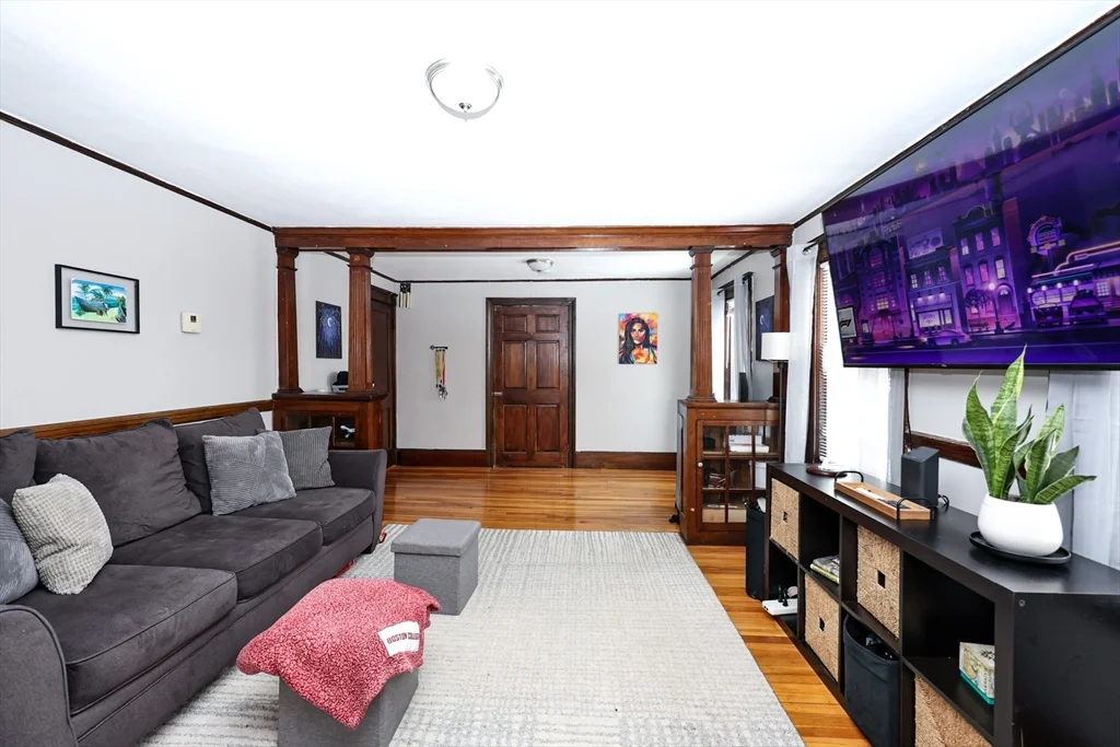 65 Clifford St, Hyde Park