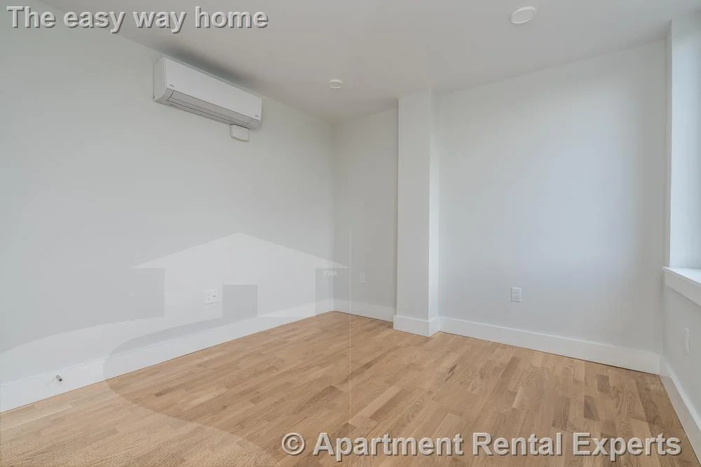 334 Harvard St, Harvard Square