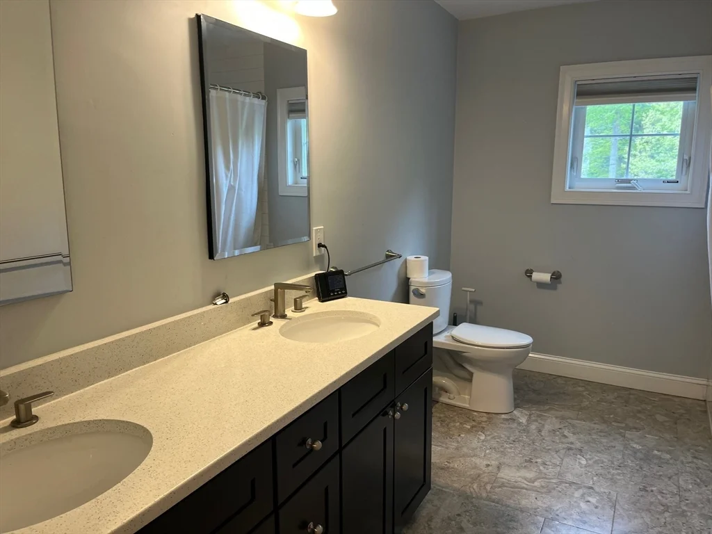 54 Ashcroft Rd, Sharon