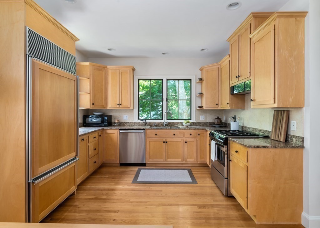 37 Mount Vernon, Neighborhood Nine