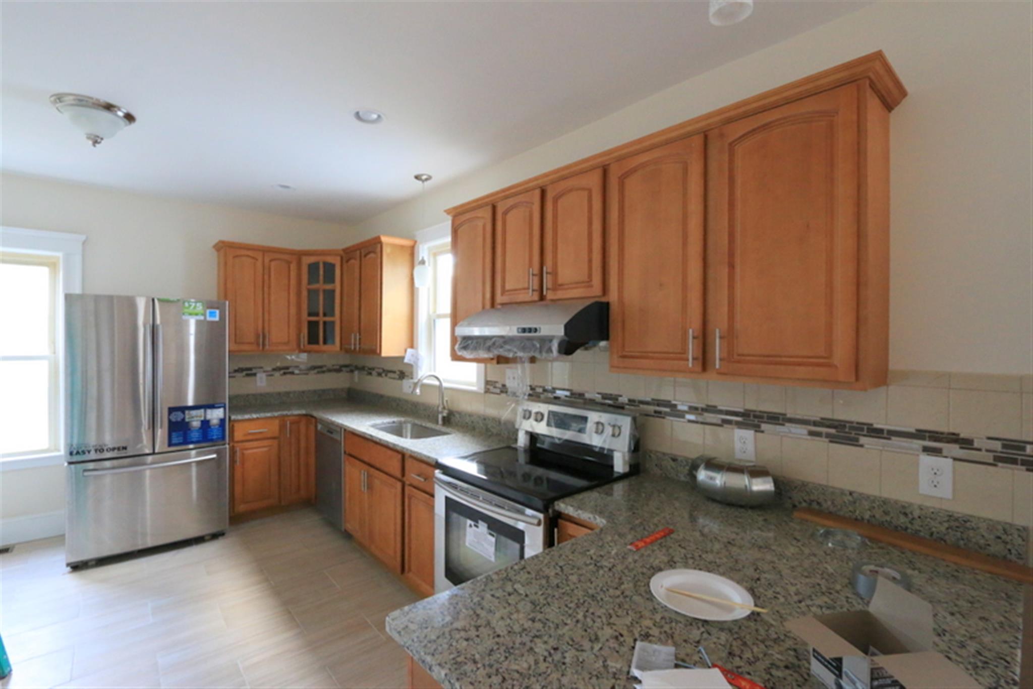 14 Bay State Ave, Powder House Square