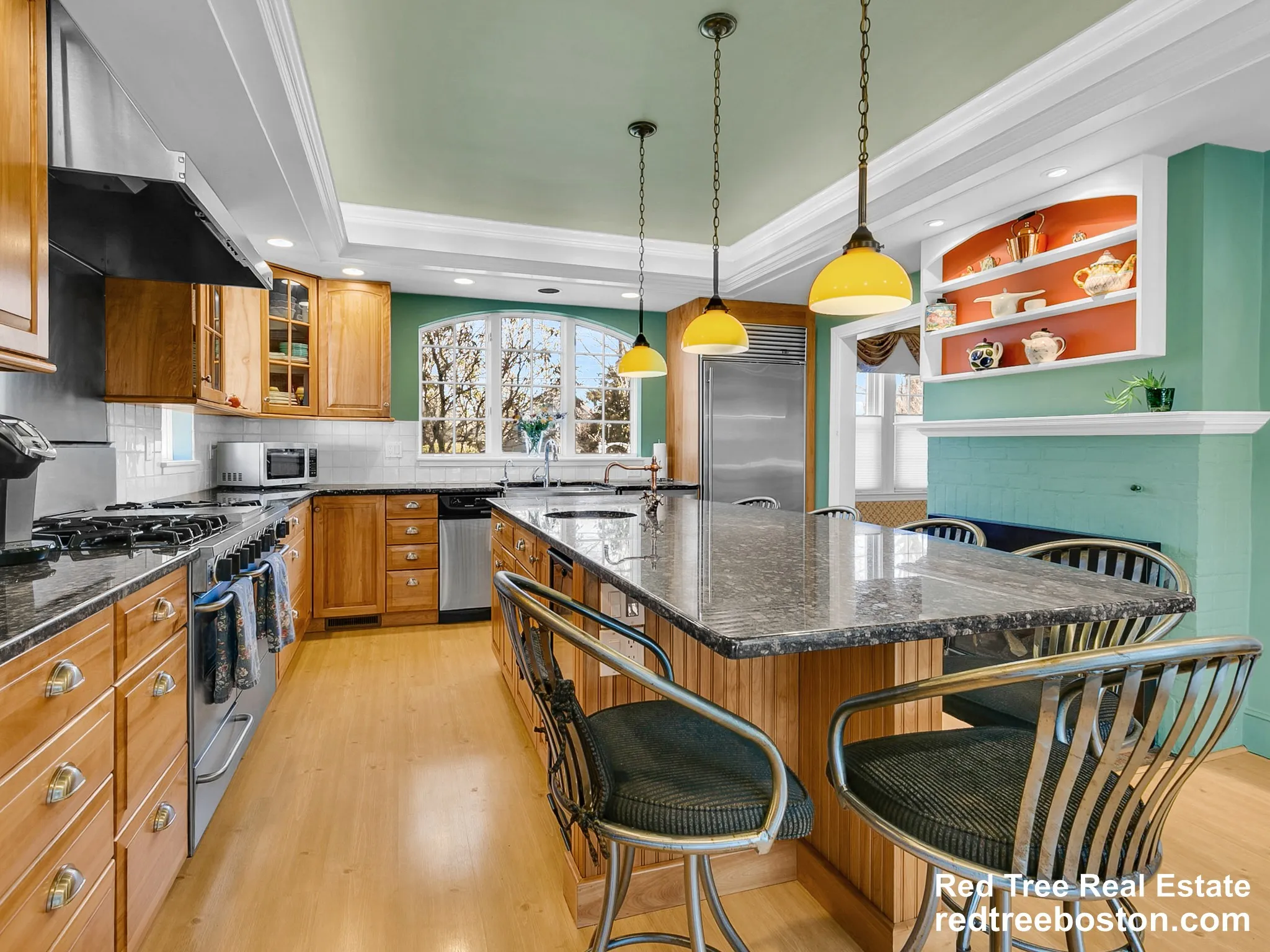243 Upland Ave, Newton Highlands