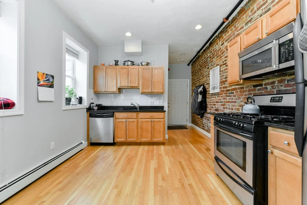 158 Cottage, East Boston