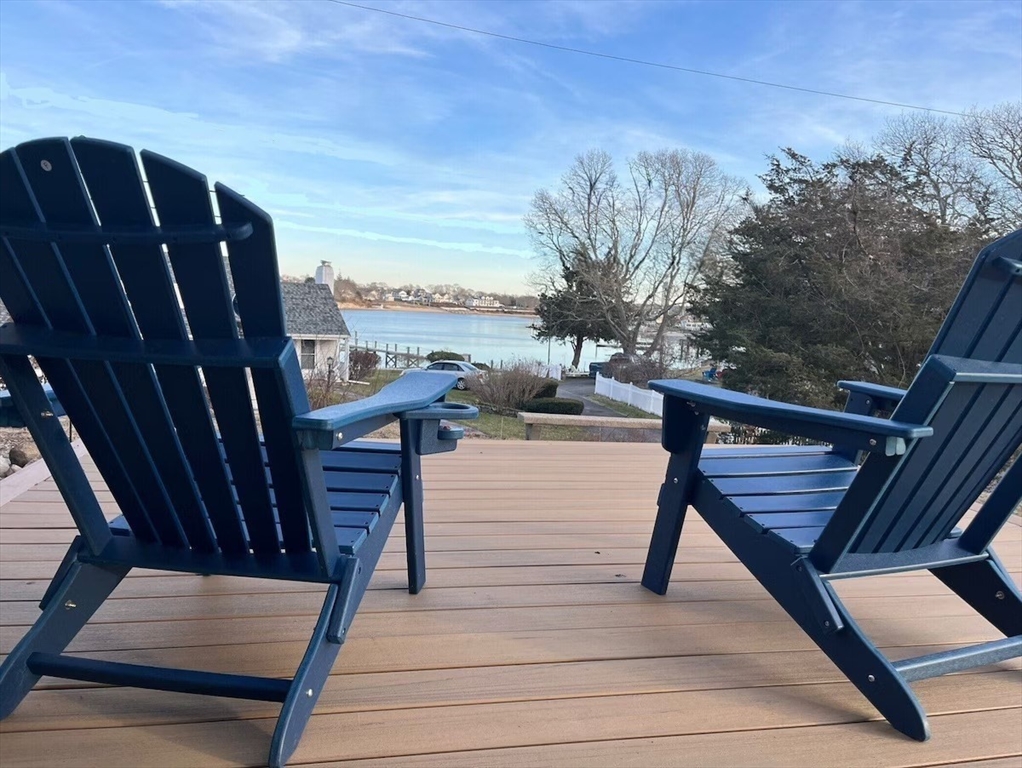 16 Jefferson Shores Rd, Cohasset Narrows