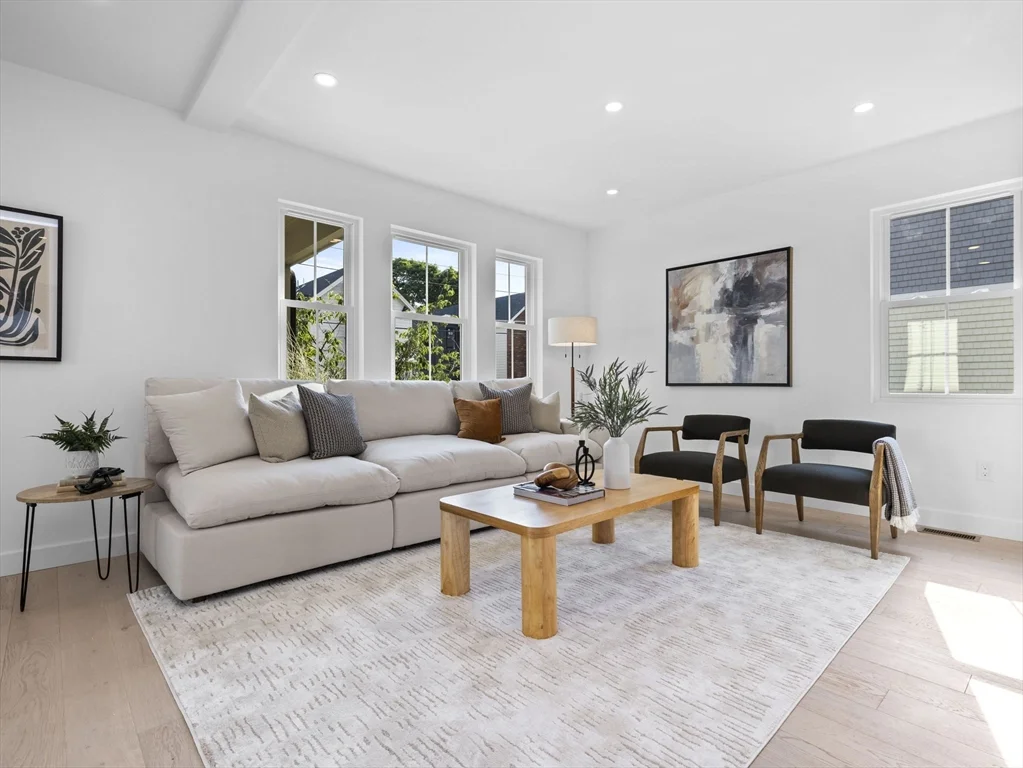 23 Winter St, Medford