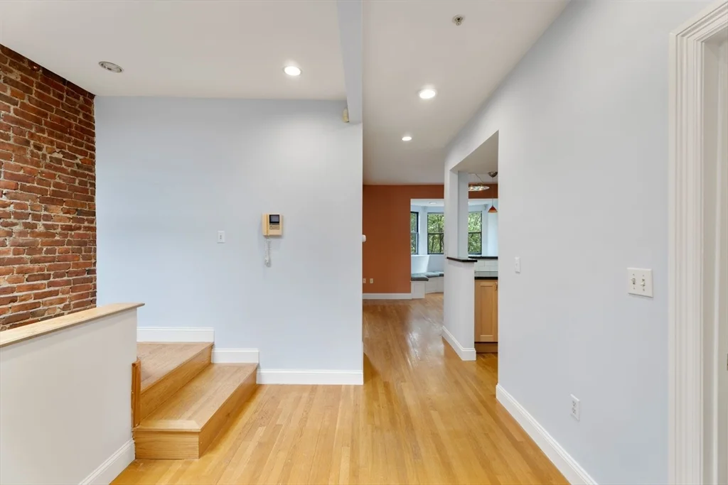 39 Worcester Sq, South End