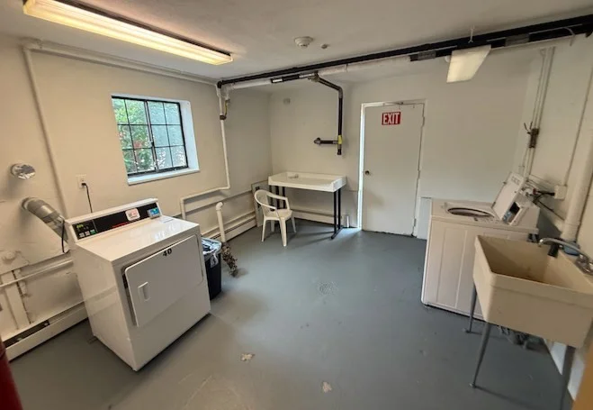 10 Colonial Dr, Andover