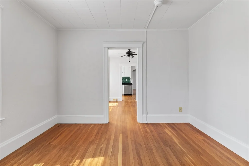 18 Ropes St, Salem