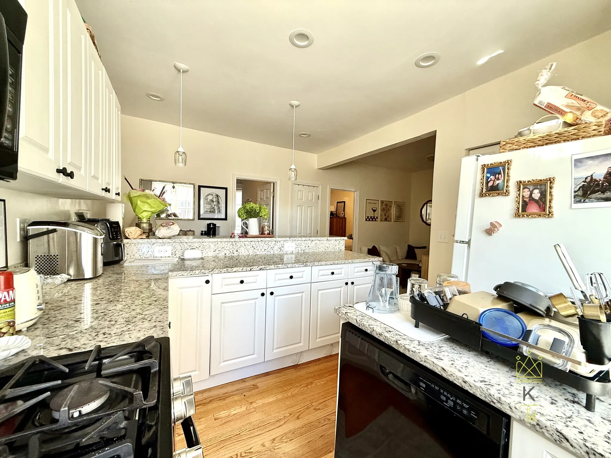 1872 Commonwealth Ave, Brighton