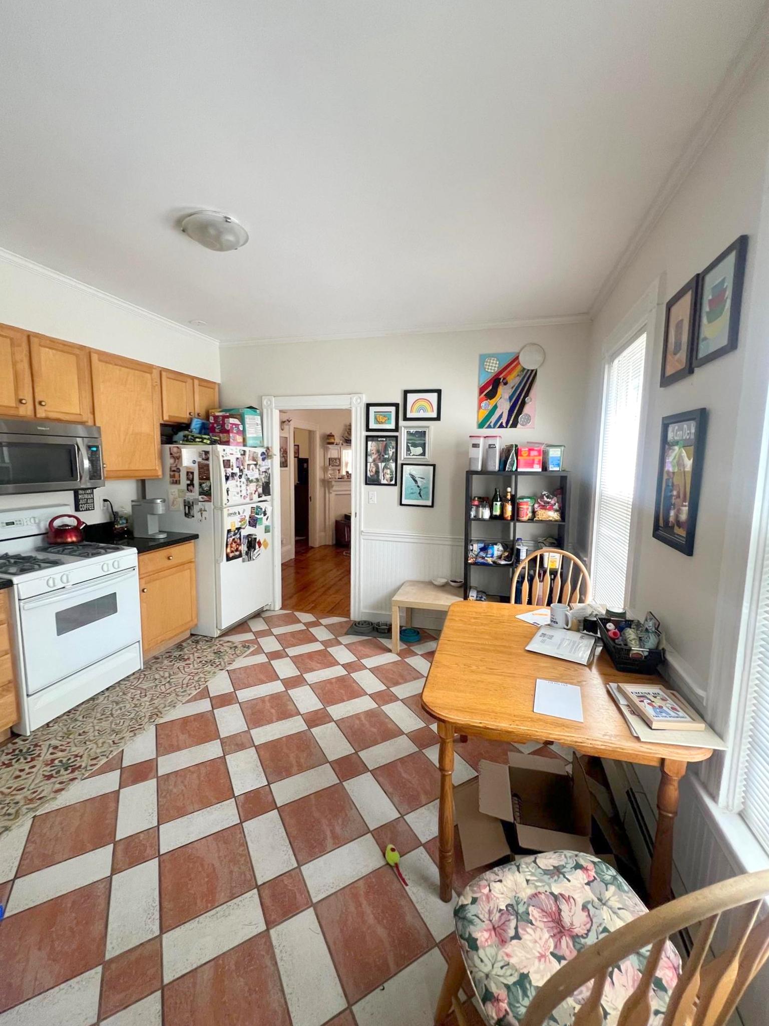 82 Holland St, Davis Square