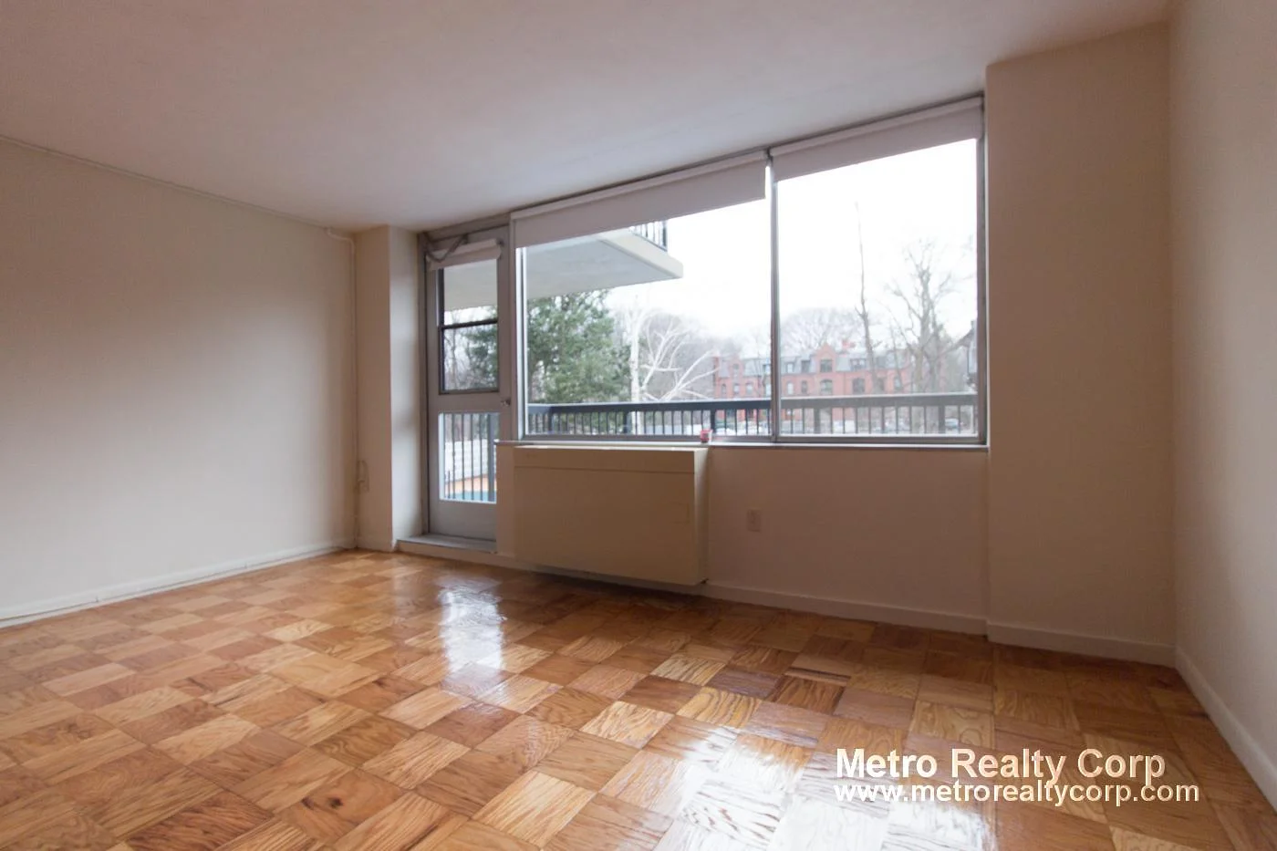 101 Monmouth St, Longwood