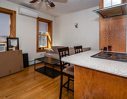 97 Myrtle St, Beacon Hill