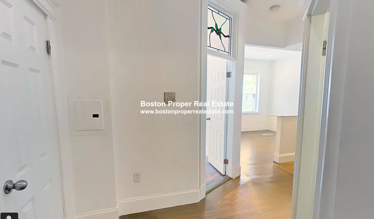 20 Queensberry St, Fenway