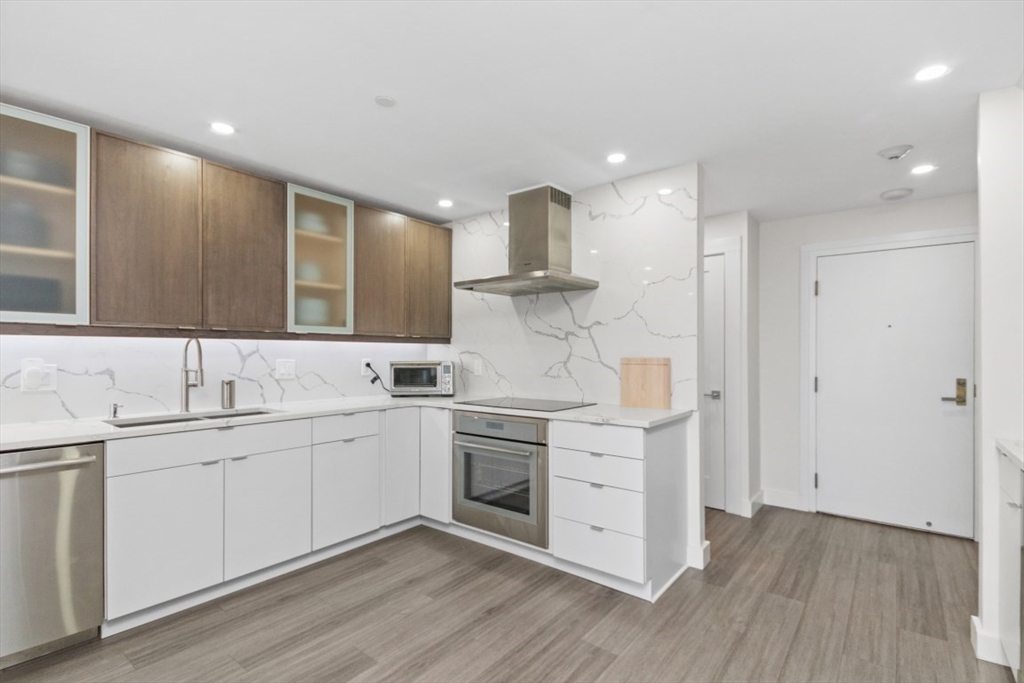 199 Coolidge Ave, Watertown