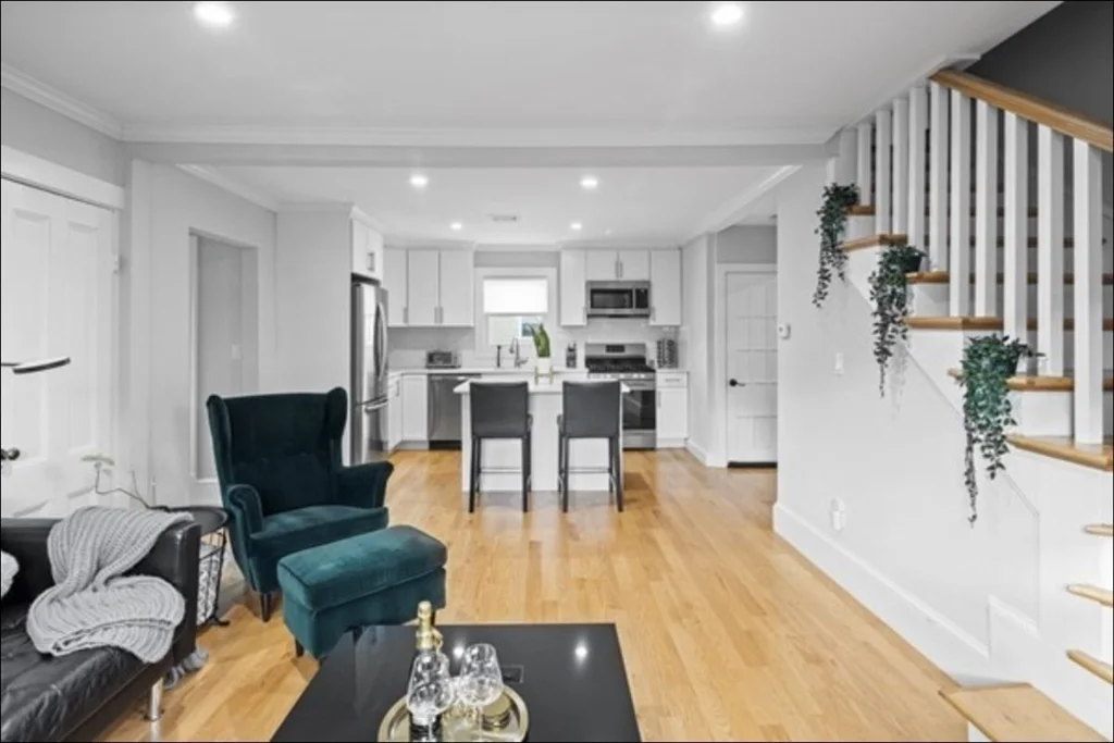 14 Everett St, Tufts University