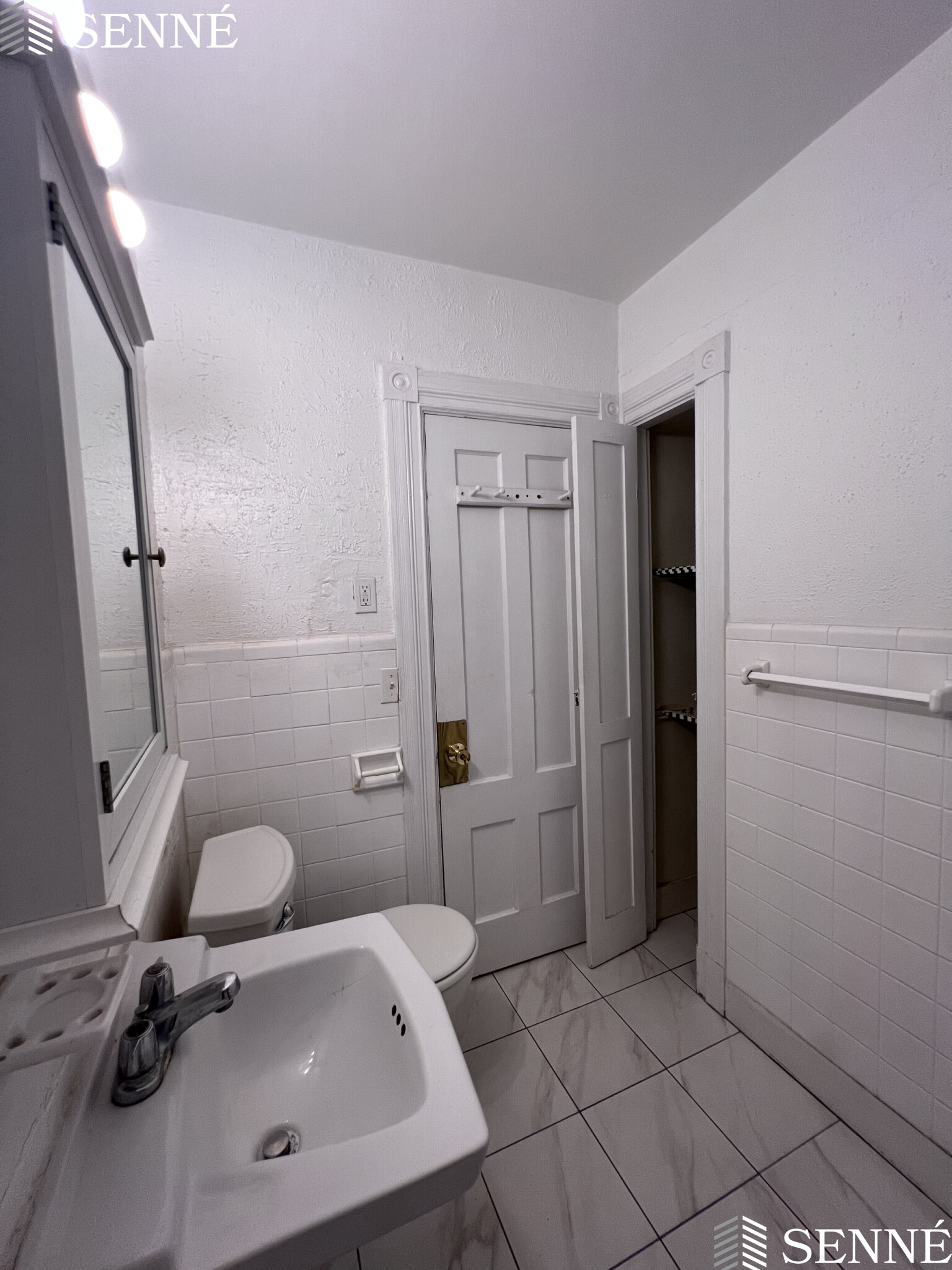 891 Massachusetts Ave, Mid-Cambridge