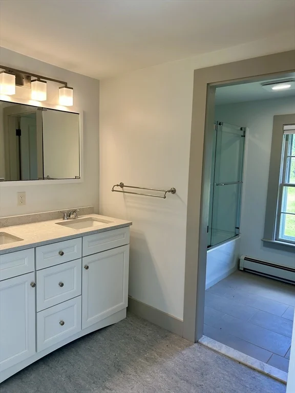 831 Lexington Rd, Concord