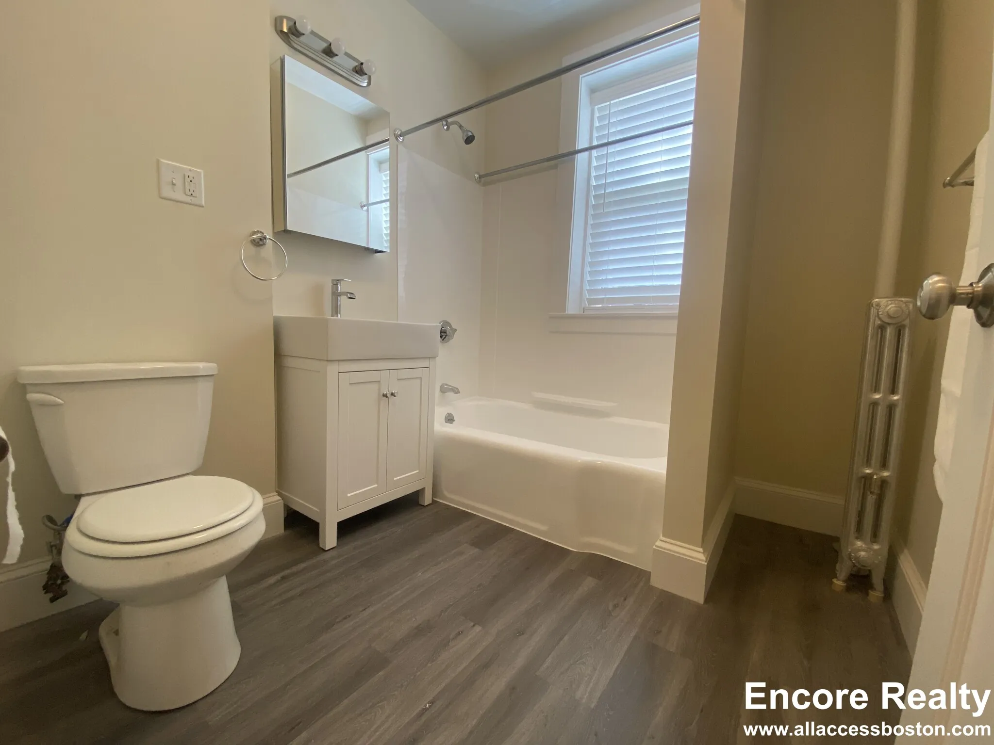 1595 Beacon St, Brookline