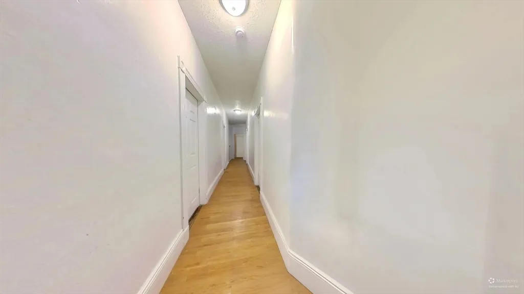 34 Cherokee St, Mission Hill