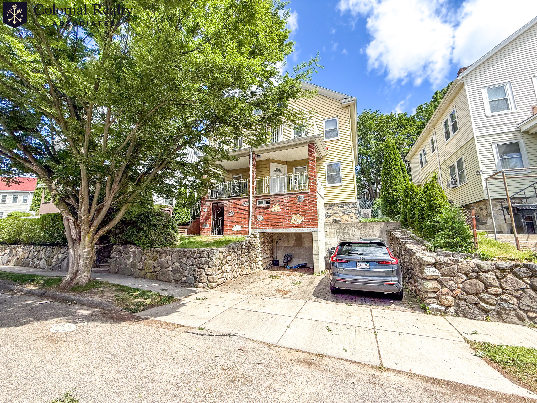 81 Putnam St, East Watertown