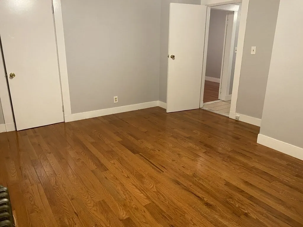 18 Walnut Rd, Winter Hill