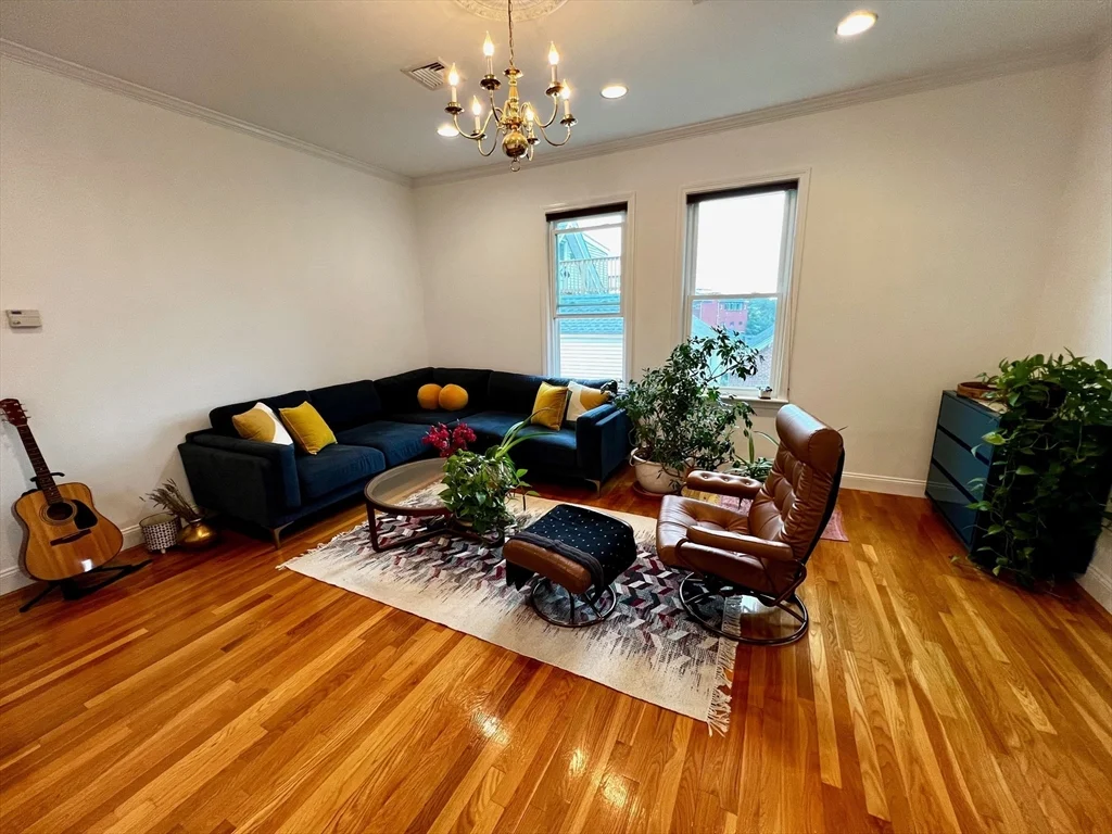 5 Austin, East Somerville