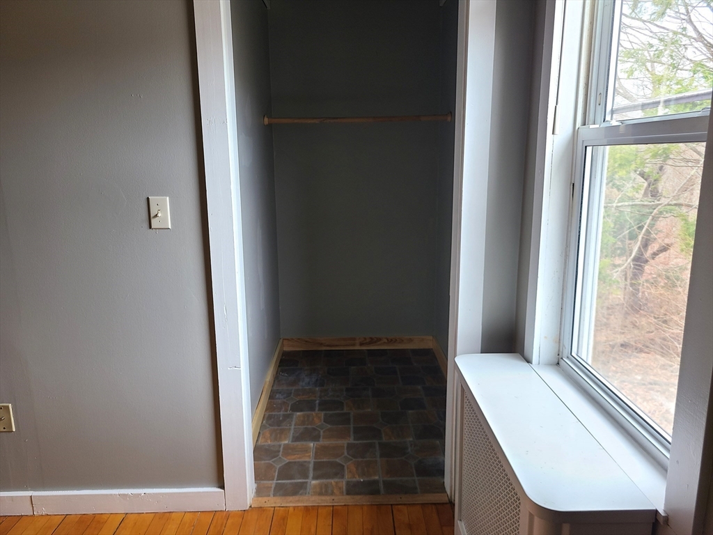 29 Franklin St, Whitman