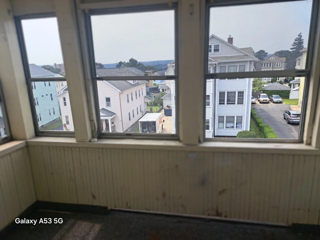 171 Vernon St, Quinsigamond Valley