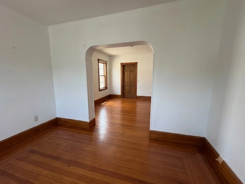 58 Willow Ave, Porter Square