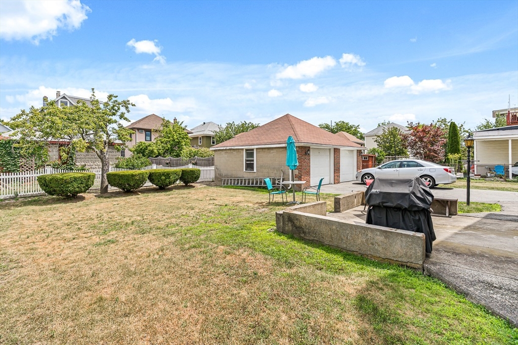 91 Third St, Medford