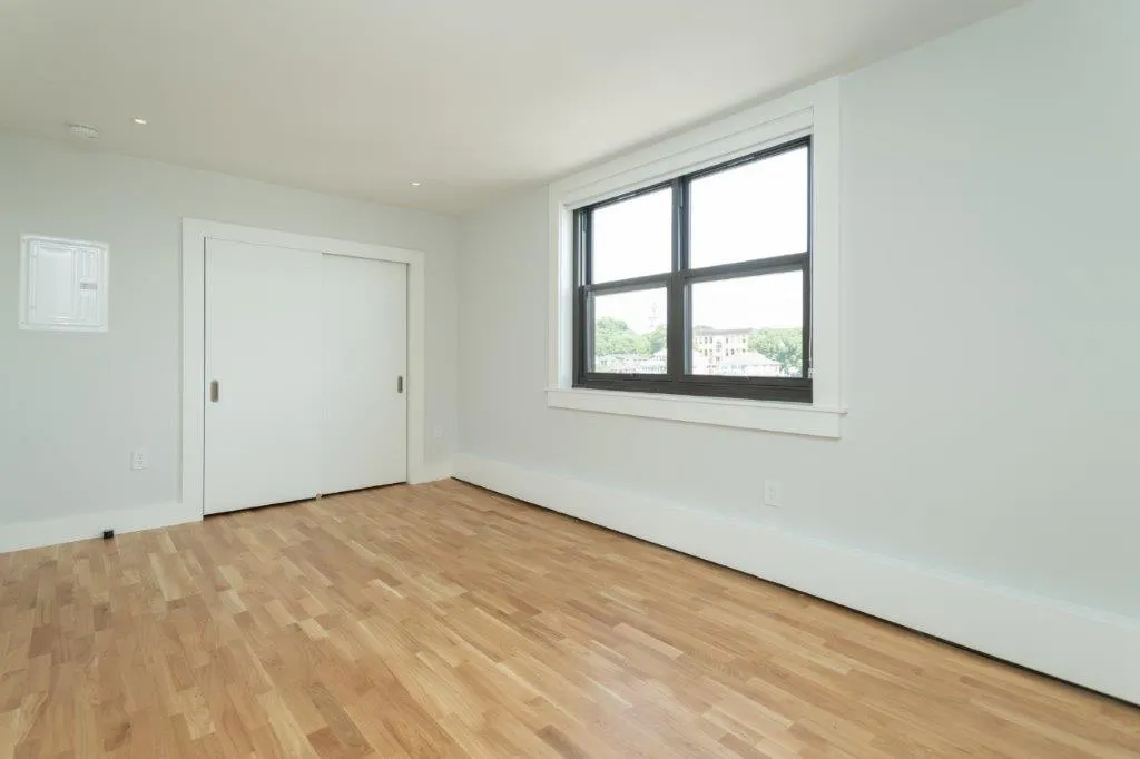 1410 Columbia Rd, South Boston