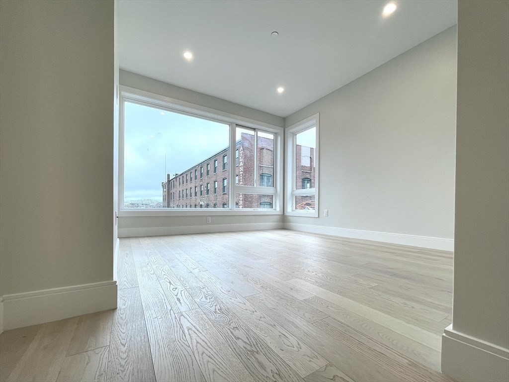 71 Border St, East Boston