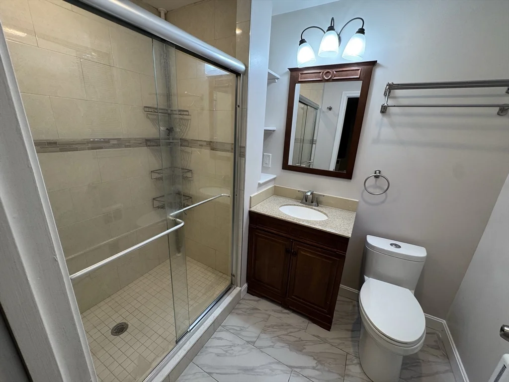 793 Dedham St, Newton