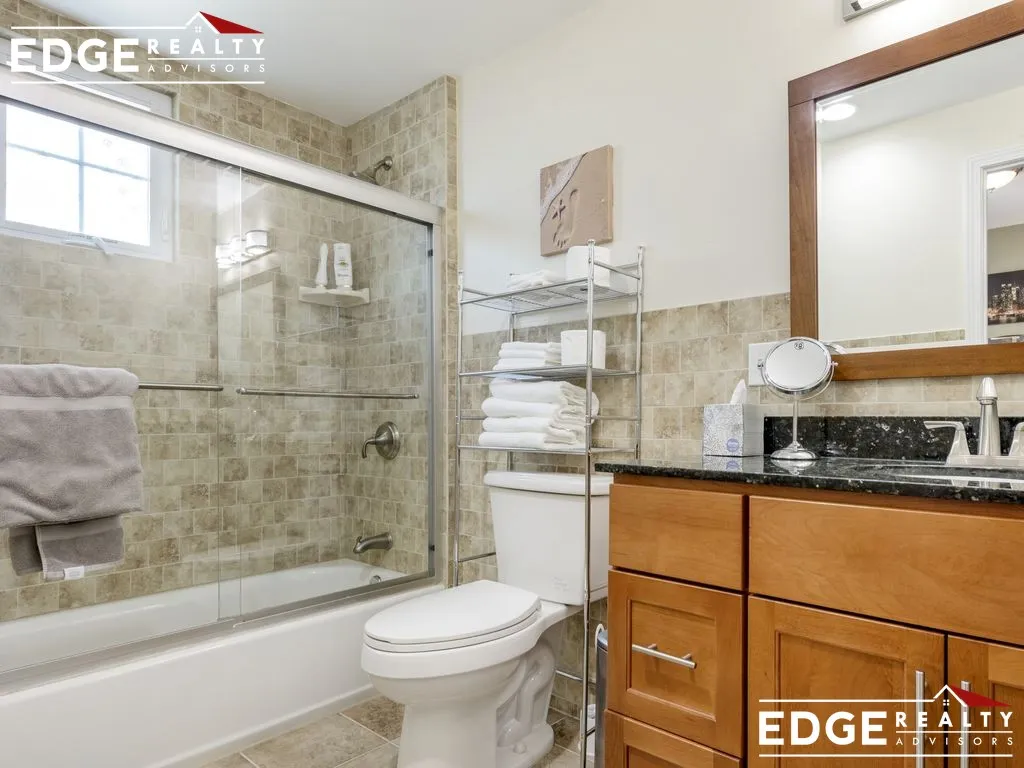 24 Fairmount Ave, West Somerville