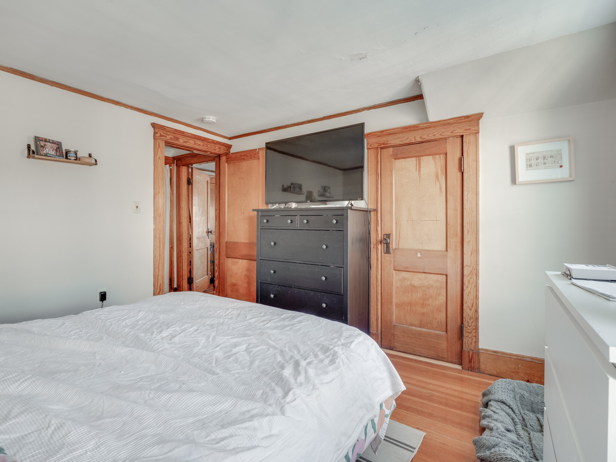 60 Powder House Boulevard, Tufts