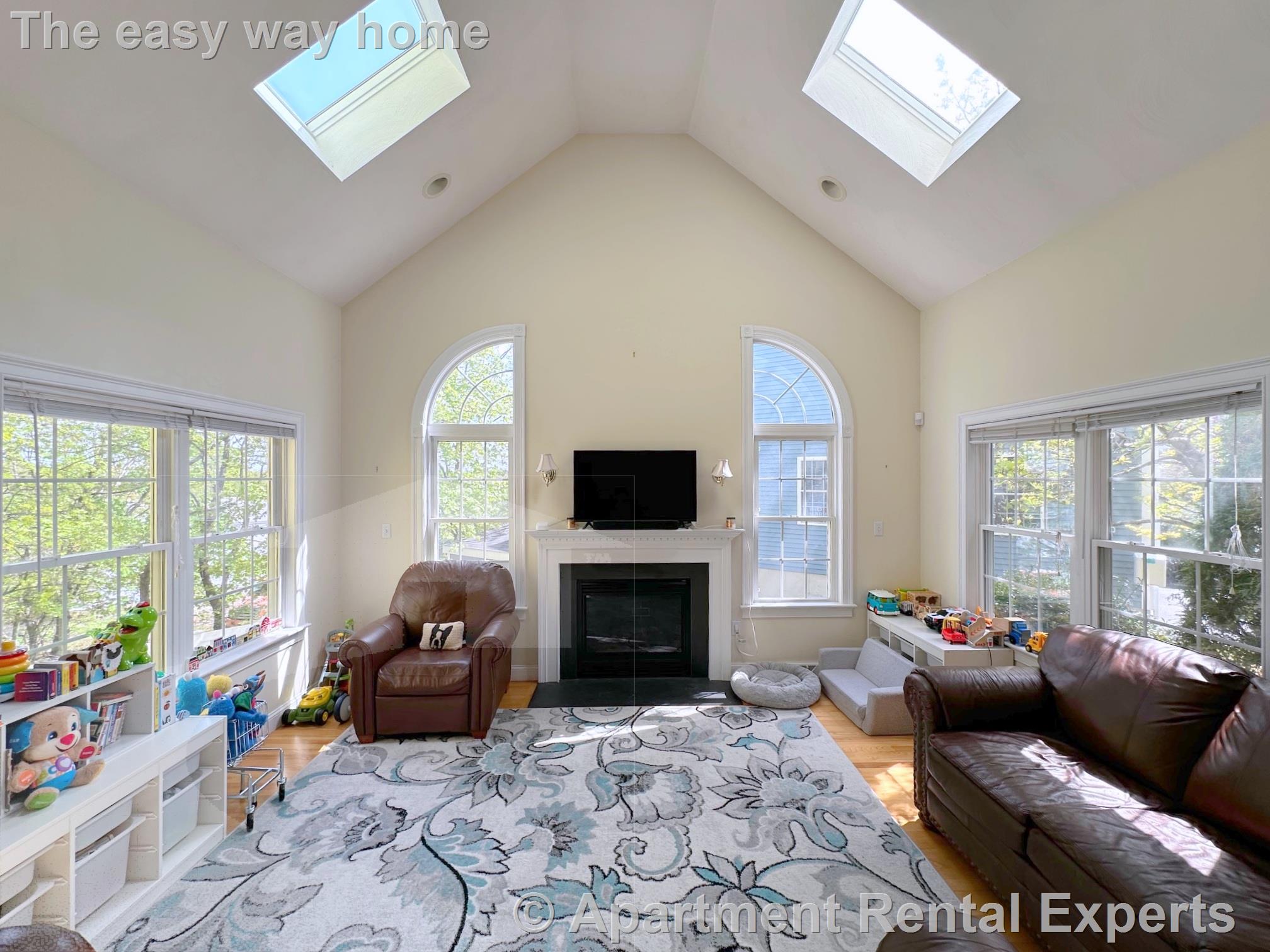 6 Farmers Circle, Arlington Center