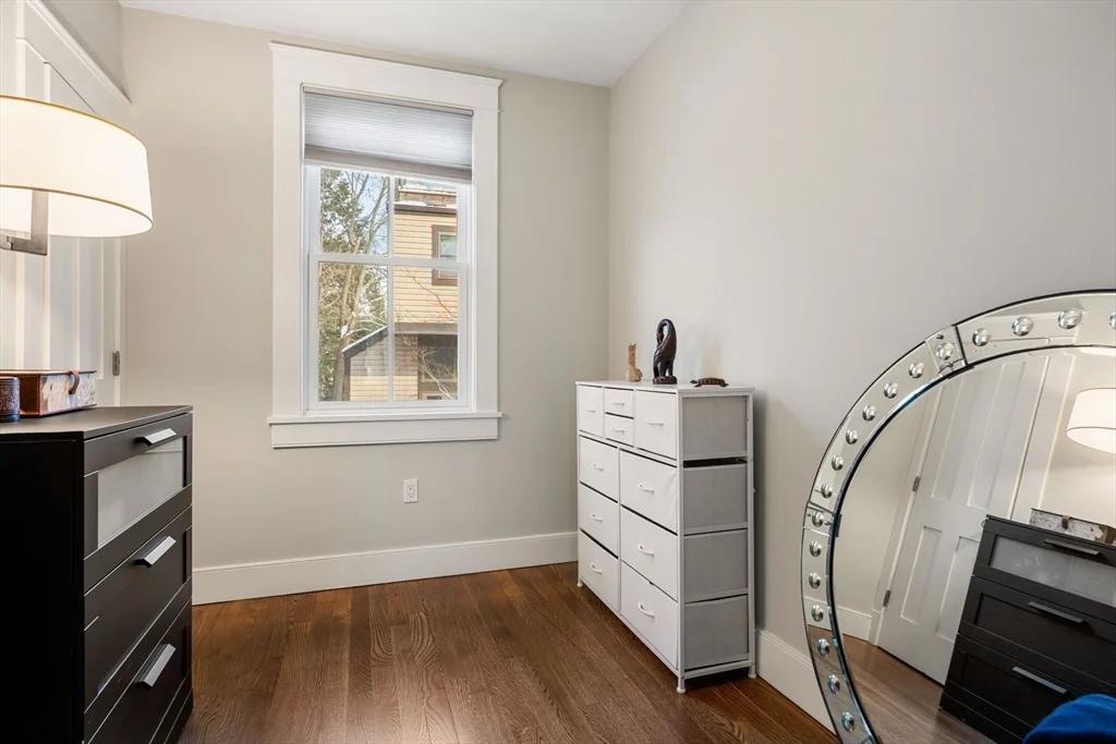 4 Brattle Cir, West Cambridge