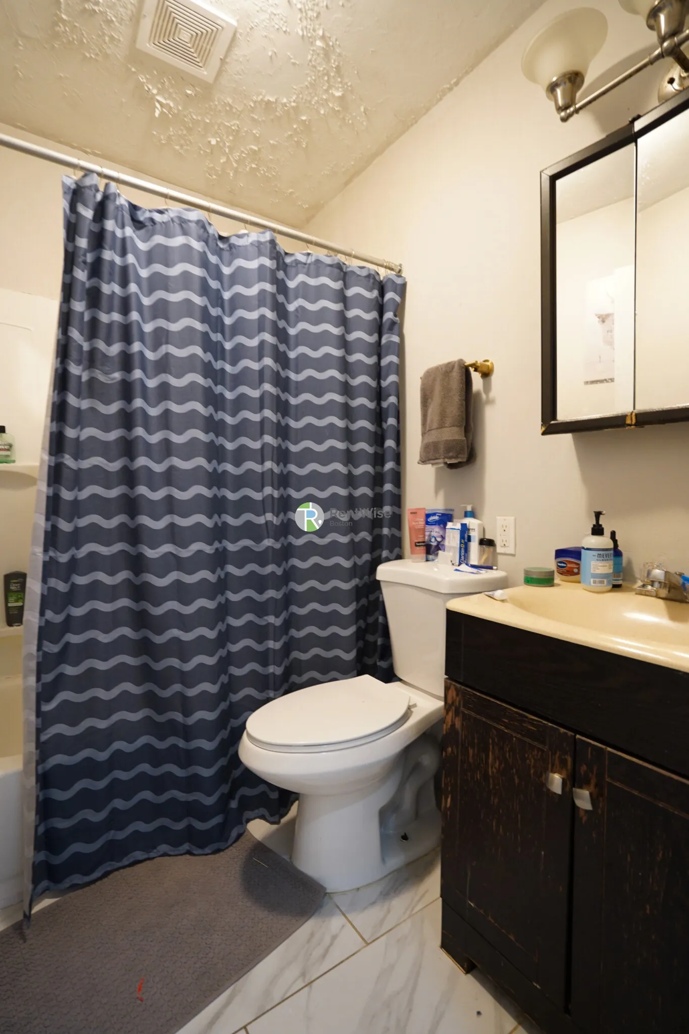 172 Bigelow St, Oak Square