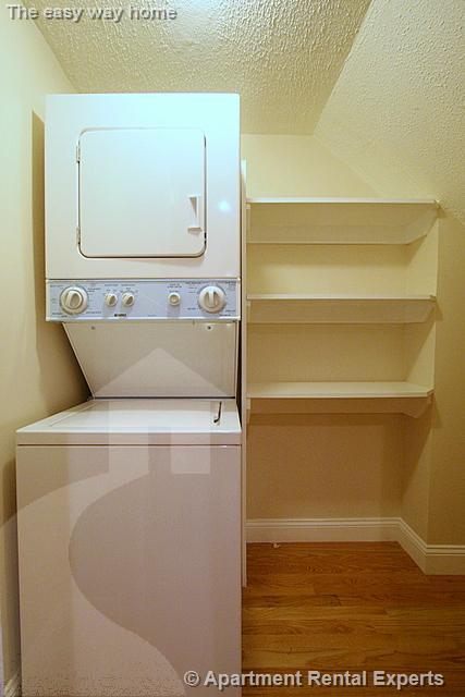 429 Franklin St, Central Square