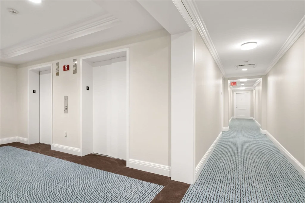 1 Huntington Ave, Back Bay