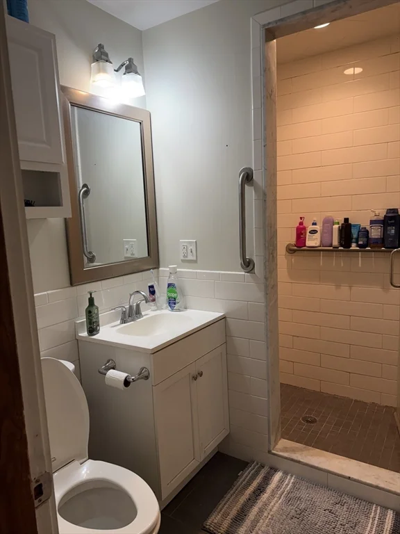 68 Thomas Park, South Boston